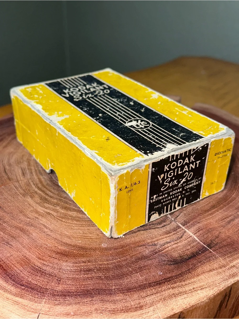 Vintage 1940 Kodak Vigilant Six-20 Folding Camera – Fully Functional with Box